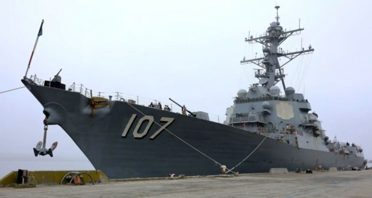 “Está en aguas de EE.UU. e internacionales”: Sheinbaum sobre despliegue de buque USS Gravely en Golfo de México “Está en aguas de EE.UU. e internacionales”: Sheinbaum sobre despliegue de buque USS Gravely en Golfo de México