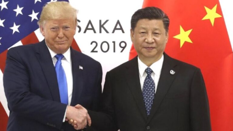 China aumenta a 84% los aranceles a EU China aumenta a 84% los aranceles a EU