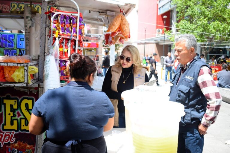 Encabeza síndica Operativo Tianguis Expo CUU Artesanal Encabeza síndica Operativo Tianguis Expo CUU Artesanal